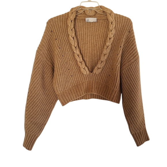 dh NEW YORK Sweaters - dh New York Braided V-Neck Cropped Sweater Tan Camel Ribbed Knit M/L